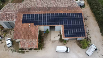 Pose de panneaux photovoltaïques à Générac
